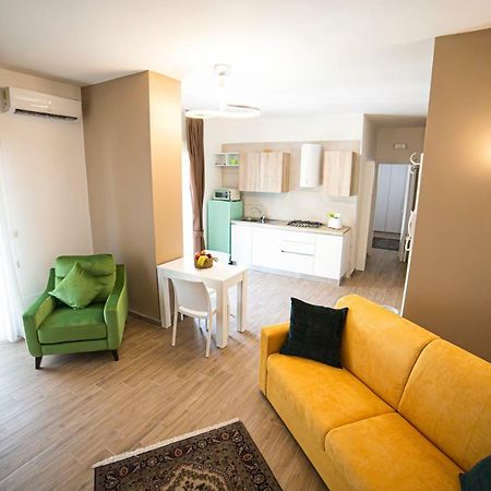Апартаменты Chez Moi Фоджиа Экстерьер фото